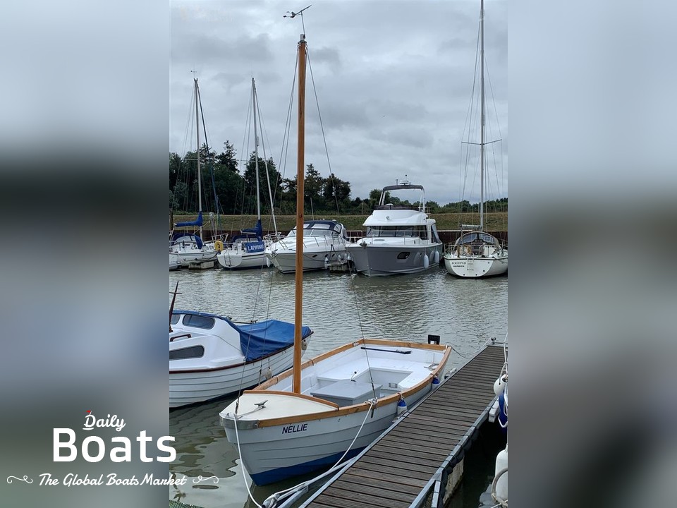 1985 Lake & Bay Traditional Open Day Boat for sale. View price, photos