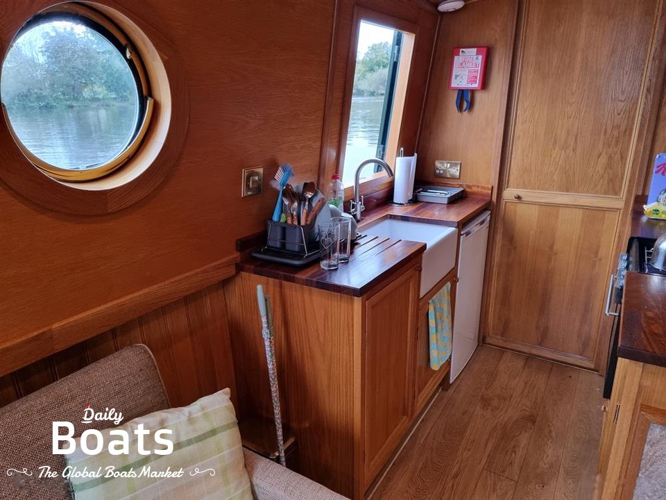 2017 Hamilton Alexander 52 Narrowboat for sale. View price, photos and