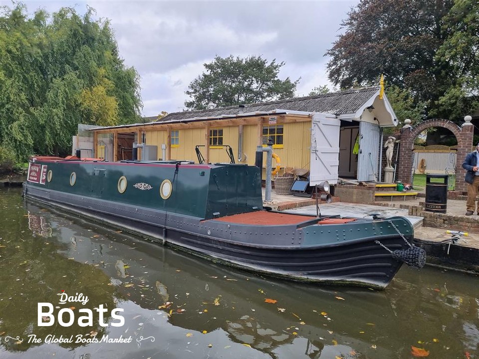 2017 Hamilton Alexander 52 Narrowboat for sale. View price, photos and