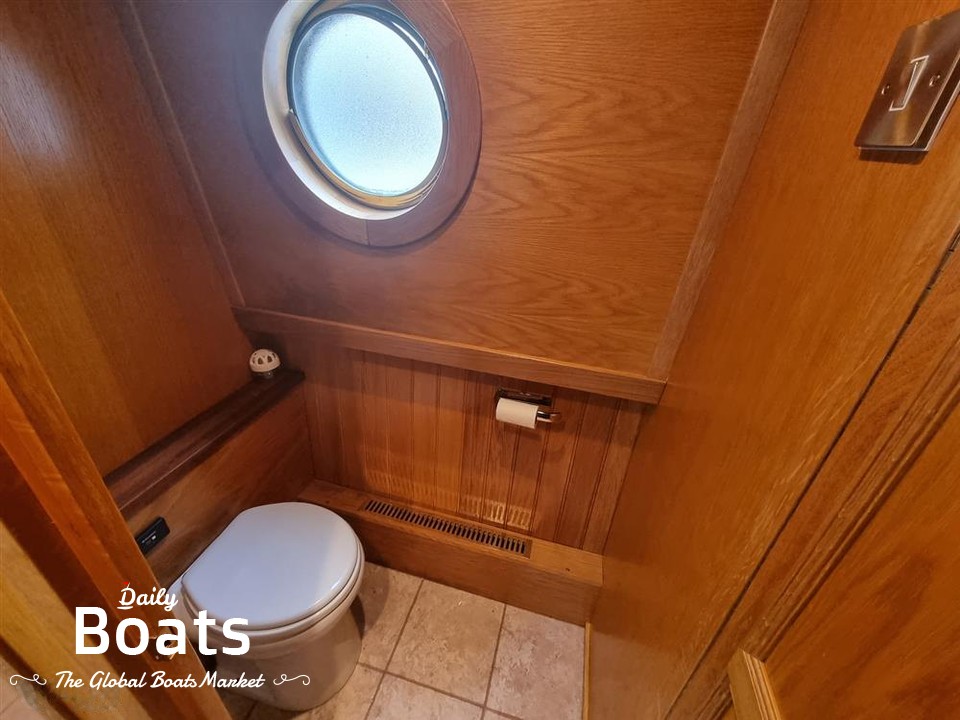 2017 Hamilton Alexander 52 Narrowboat for sale. View price, photos and