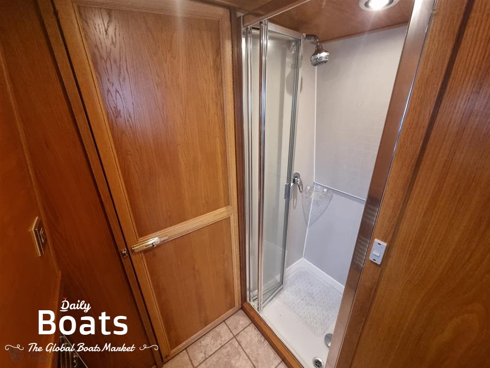 2017 Hamilton Alexander 52 Narrowboat for sale. View price, photos and