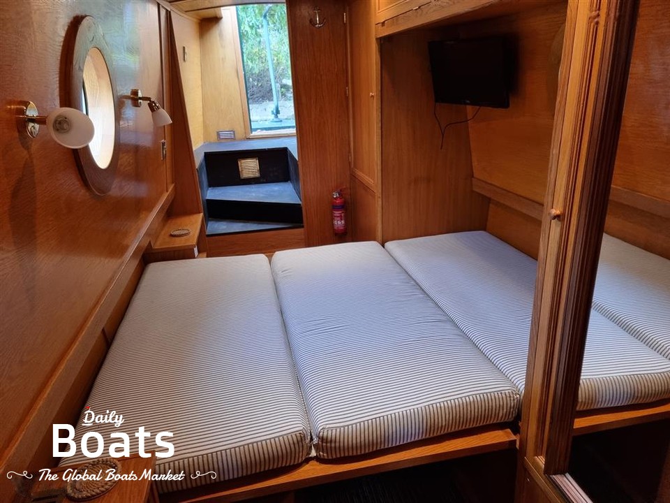 2017 Hamilton Alexander 52 Narrowboat for sale. View price, photos and