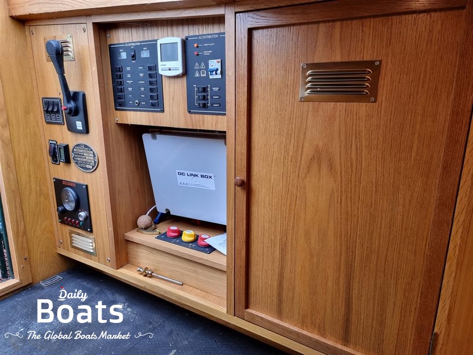 2017 Hamilton Alexander 52 Narrowboat for sale. View price, photos and