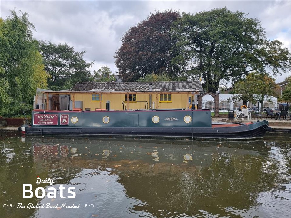 2017 Hamilton Alexander 52 Narrowboat for sale. View price, photos and