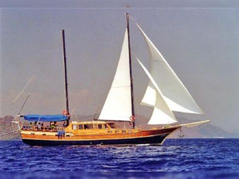 Gulet Hull Pine-Frames Mullbery-Interior Okima-Deck Teak