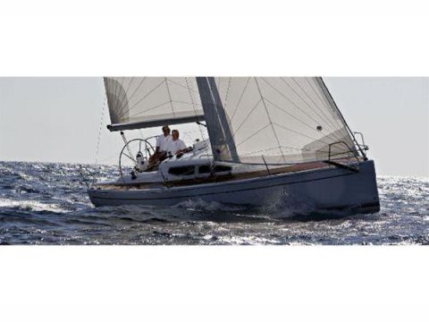2011 Dehler 35 na prodej