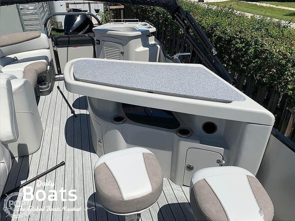 2020 Avalon Catalina 2585 Entertainer for sale. View price, photos and