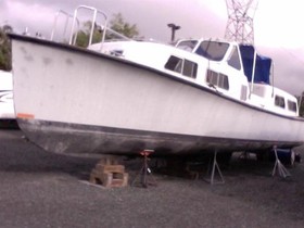  1985 40 X 12 X 36 Willard Fiberglass Crew Boat/Cruiser Comes With Cradle