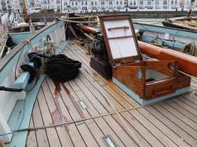 Kupić Custom Brixham Sailing Trawler