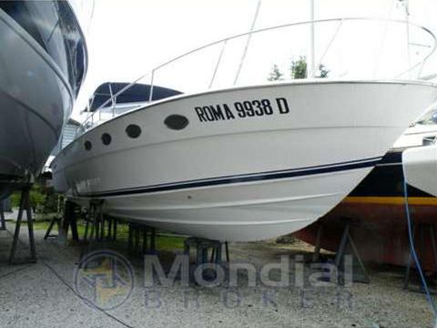 Tornado 38 Flush Deck