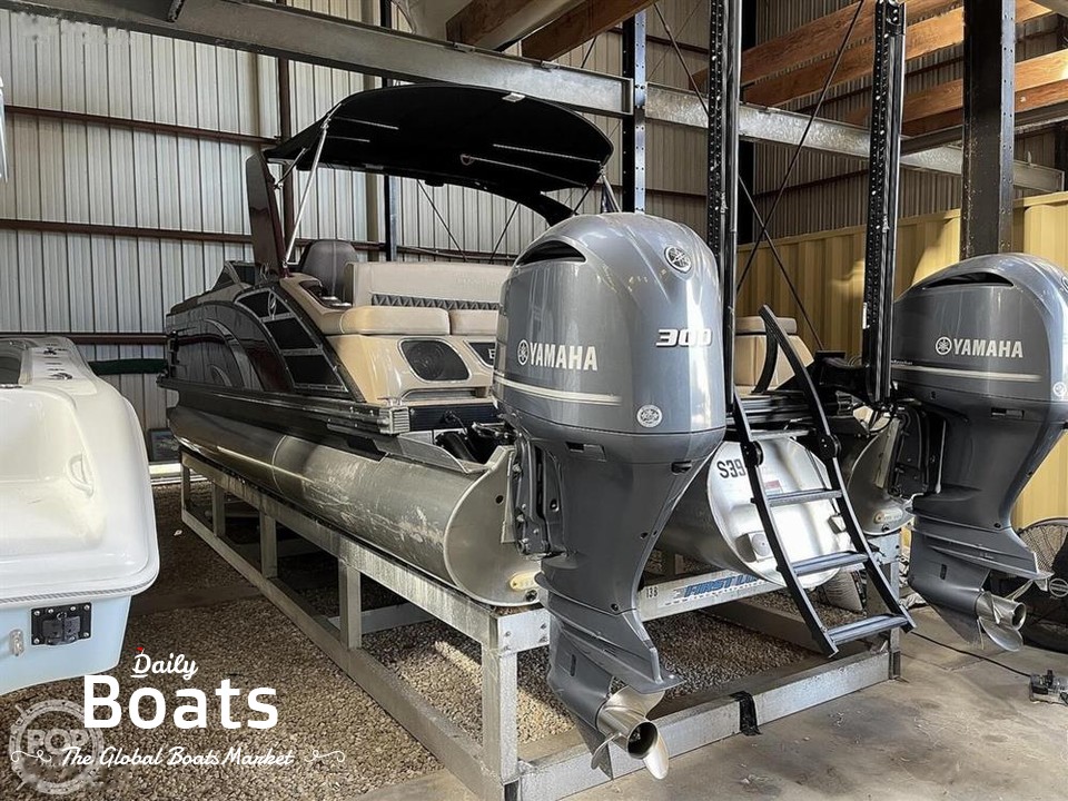 2019 Bennington Etw 27 for sale. View price, photos and Buy 2019