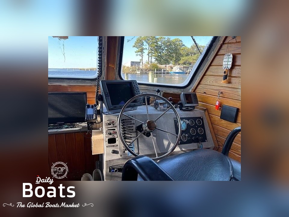 2000 Custom Aluminum 36 Aluminium ShrimperSkimmer for sale. View price