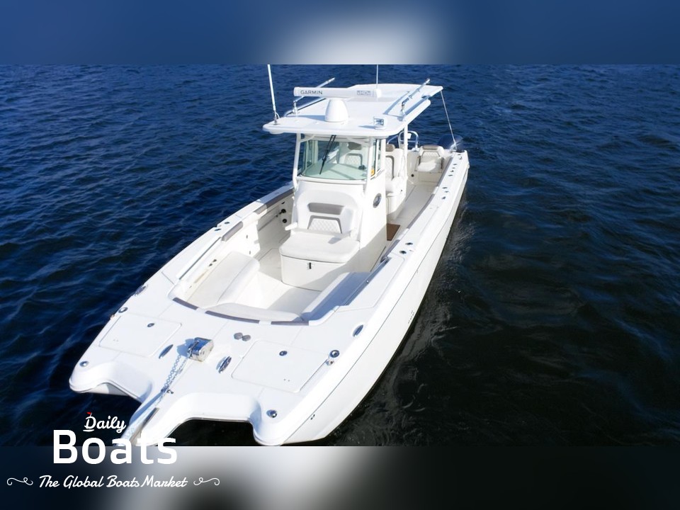 2018 World Cat 320 Center Console for sale. View price, photos and Buy