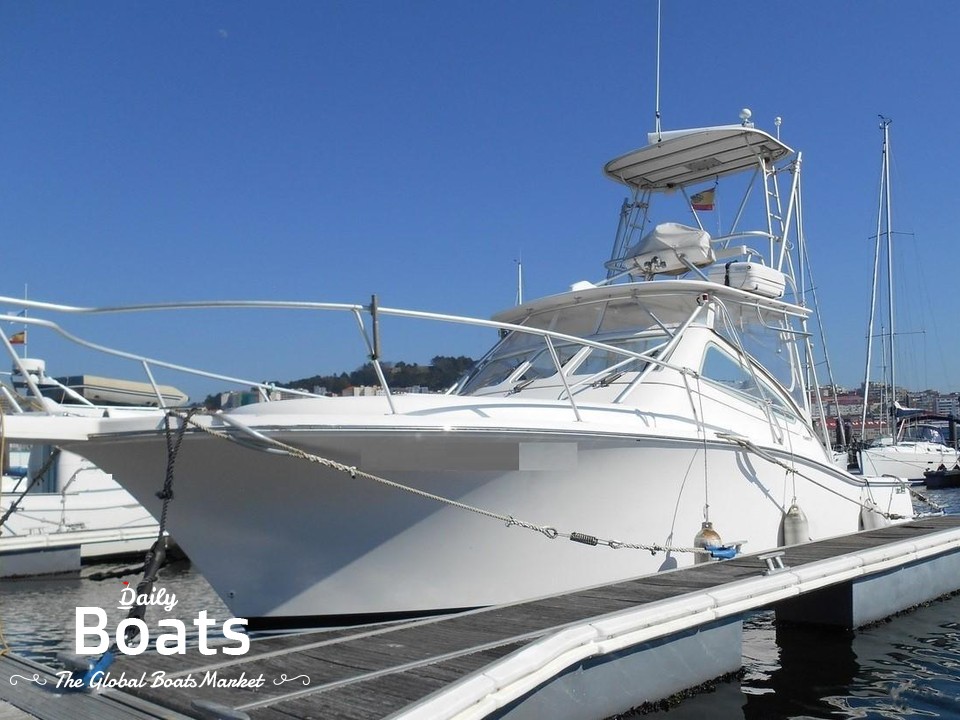 2004 Luhrs 30 Open