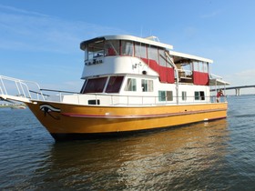 Monark Motor Yacht