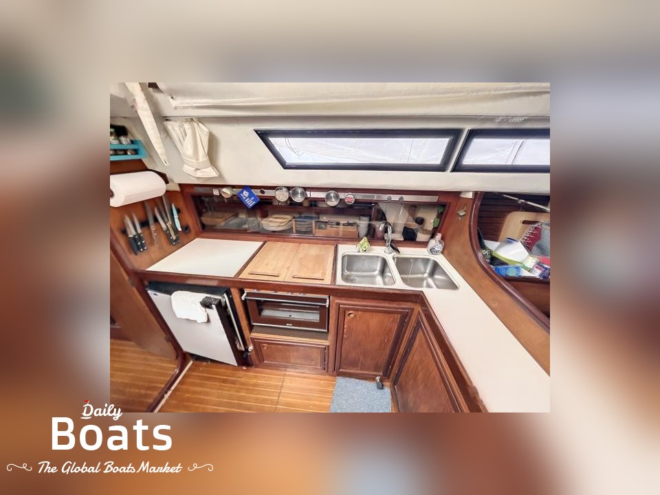 1982 Beneteau Evasion 37 for sale. View price, photos and Buy 1982 ...