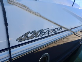 2008 Cruisers Yachts 420 Express à vendre