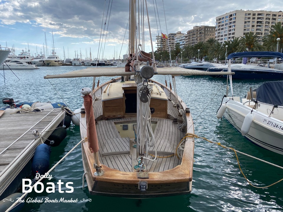 1999 Custom Essex Smack Yacht 29 for sale. View price, photos and Buy