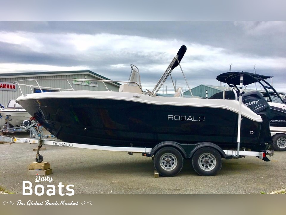 2015 Robalo R200 Center Console for sale. View price, photos and Buy