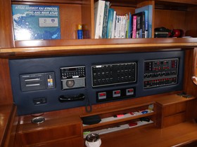 1998 Admiral 32