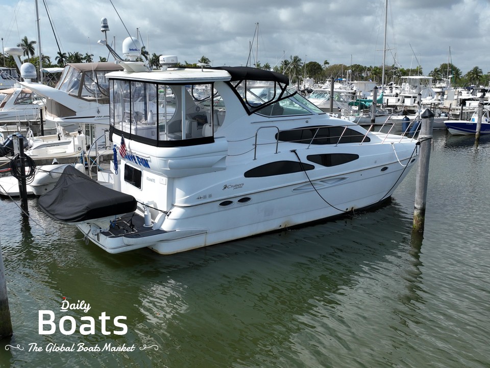 2004 Cruisers Yachts 405 Express Motoryacht for sale. View price