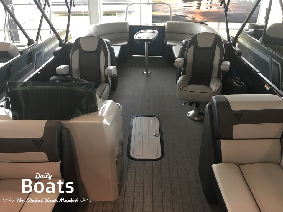 2022 Misty Harbor L22U Double "U" Int./ TriToon for sale. View price