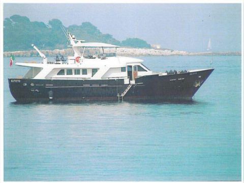 2000 Benetti 75