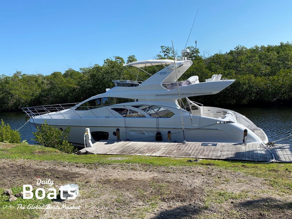 2005 Azimut 55E