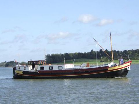 Dutch Barge Stevenaak