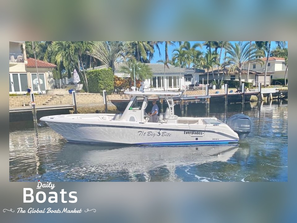 2014 Everglades 325 Center Console for sale. View price, photos and Buy