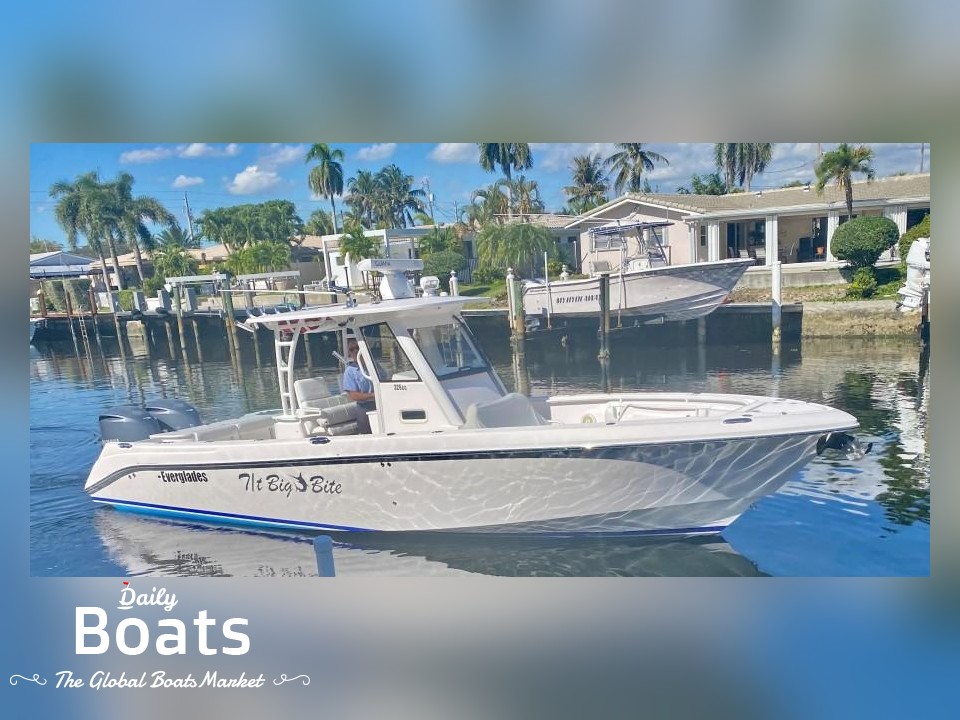 2014 Everglades 325 Center Console for sale. View price, photos and Buy