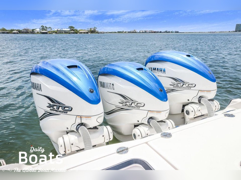 2020 Everglades 395 Center Console for sale. View price, photos and Buy