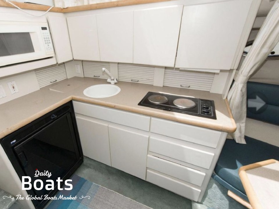 1995 Carver 325 Aft Cockpit Motoryacht For Sale View Price Photos And 