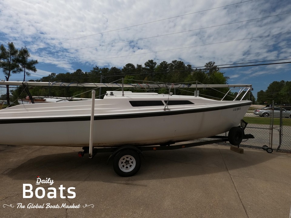 1990 MacGregor 26D for sale. View price, photos and Buy 1990 MacGregor