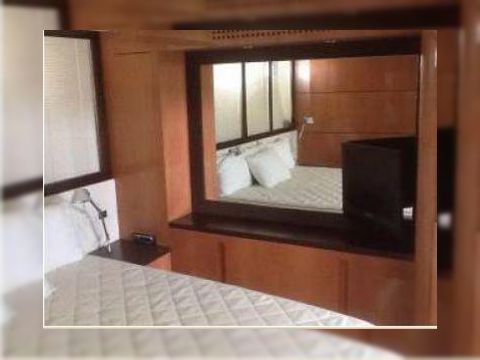 2007 Pershing 56