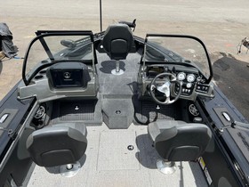 Buy 2020 Tracker Targa V-19