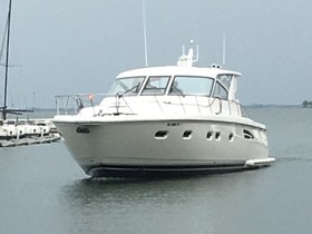 Tiara Yachts 5200 Express