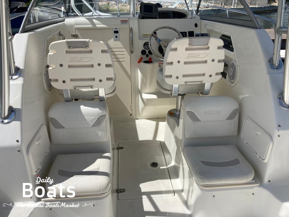2009 Boston Whaler 255 Conquest for sale. View price, photos and Buy
