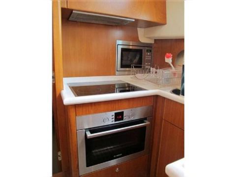 2009 Hardy Commodore 42
