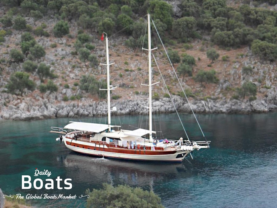 2011 Ketch 87