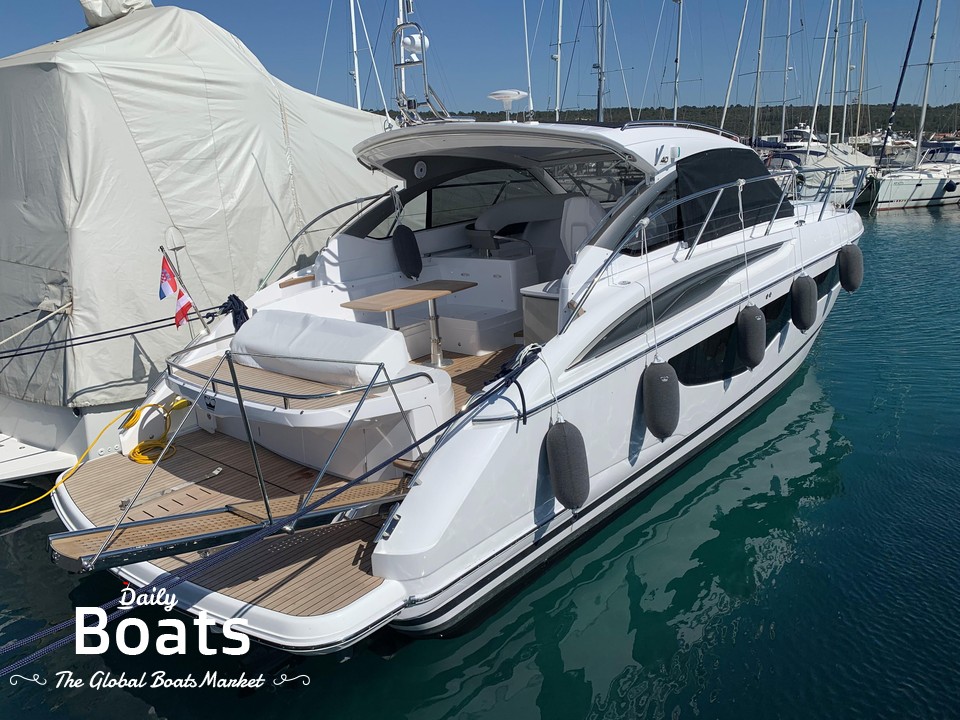 2022 Princess V40