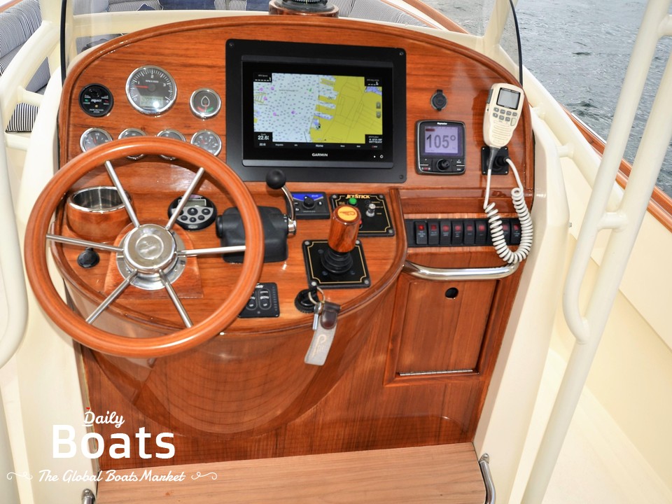 2007 Hinckley T29 With TTop for sale. View price, photos and Buy 2007