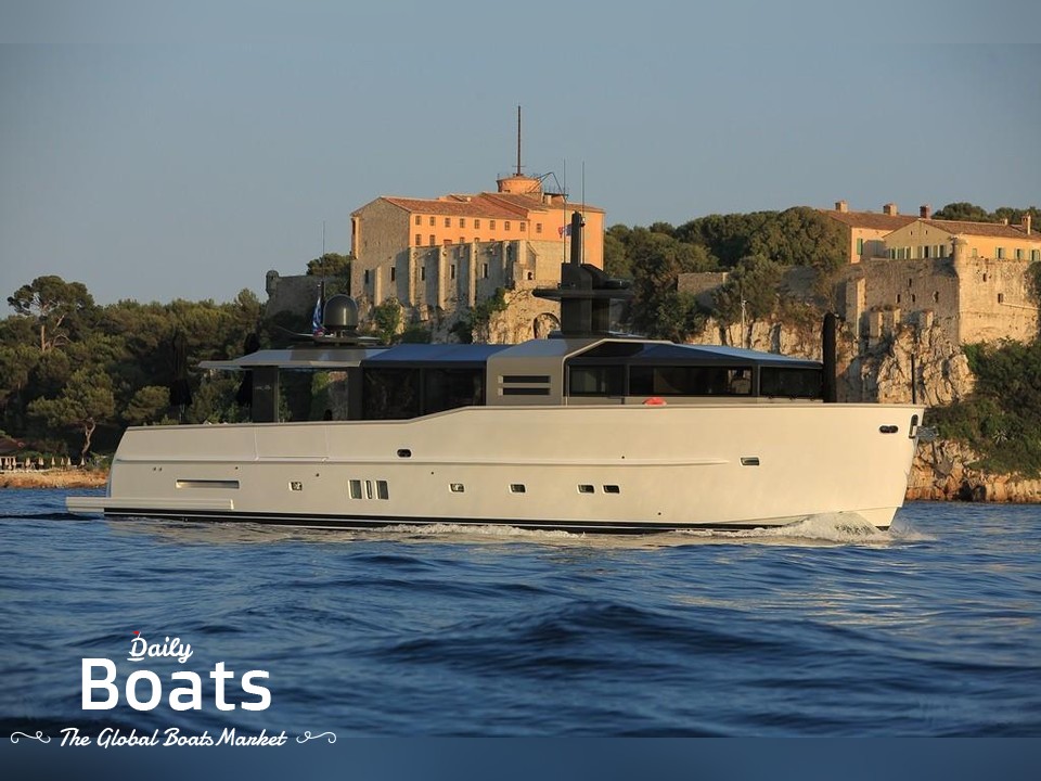 2014 Arcadia 85