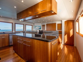 2003 Hatteras 100 Motor Yacht