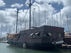Osta 2006 Custom Pirate Ship