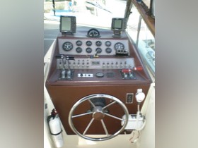 Koupit 1985 Chris-Craft Commander 336