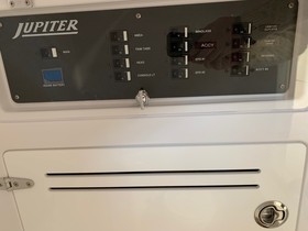 2022 Jupiter 38 Center Console