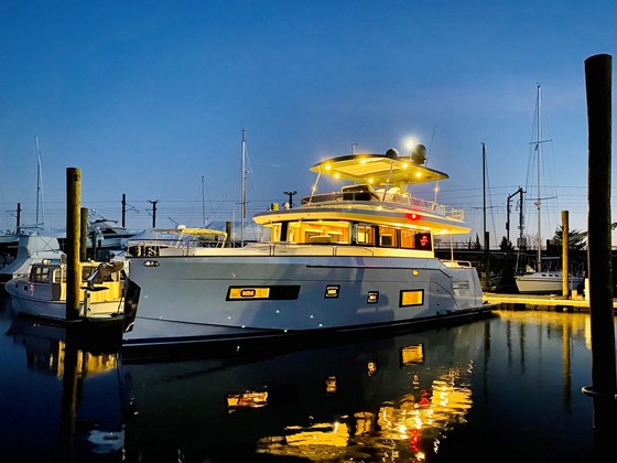 Yachts à moteur