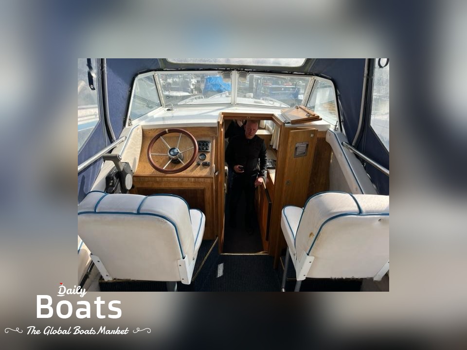 2000 Viking Boats 28 Narrowbeam for sale. View price, photos and Buy