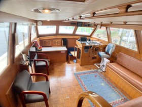 1988 CHB 48 Cockpit Motoryacht